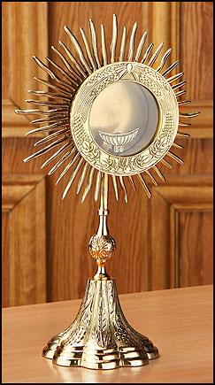 Grapes and Wheat Monstrance with Luna - Gerken's Religious Supplies